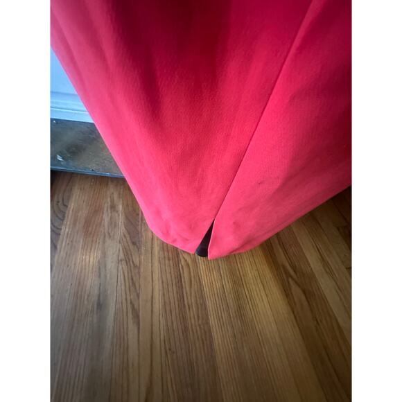 Tahari Red Knee-Length Sheath Dress – Classic Elegance, Minor Spots - Picture 7 of 10